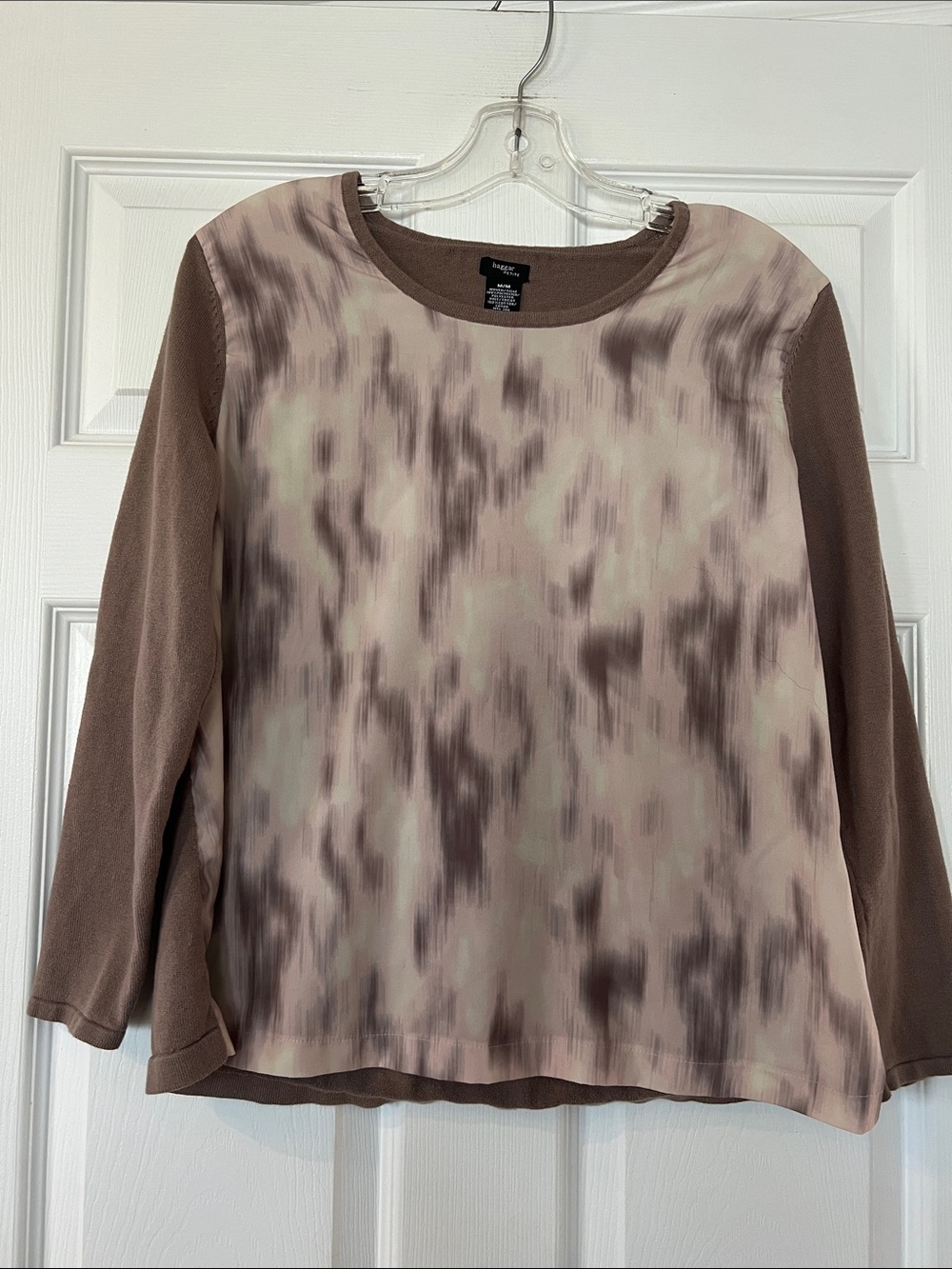 Haggar Taupe and Cream Abstract Print Long Sleeve Top